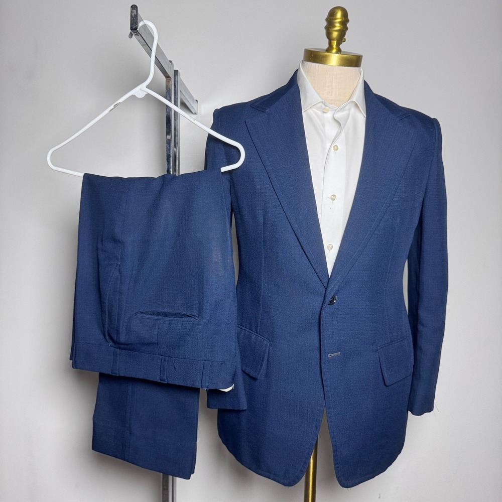 1970s Haspel Suit Mens 38R 32W Blue Textured 2-Button Notch‎ Lapel Vintage USA